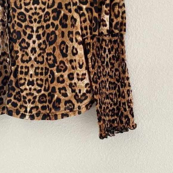 Ember Women's Stretch Blouse Button Down Animal Print Cougar Size Small - Picture 5 of 8